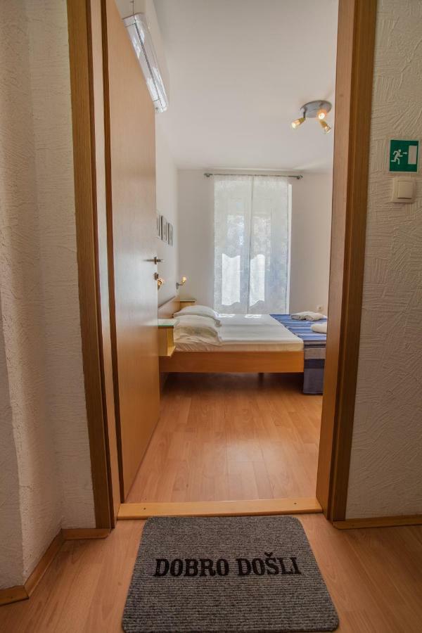 Hotel Sobe Ferlora Cres Exteriér fotografie
